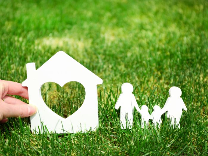 家族を守るための屋根修理