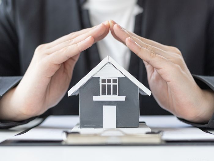 火災保険を活用して屋根修理をする方法